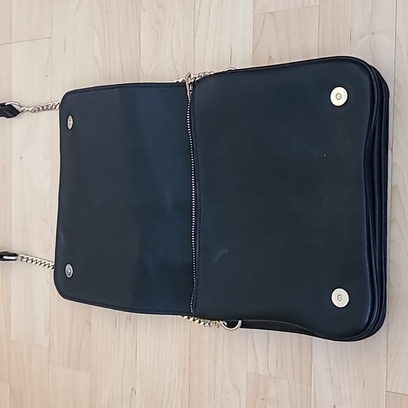 Zara Black Leather Crossbody Bag With Chain 9"×7" - Picture 3 of 6